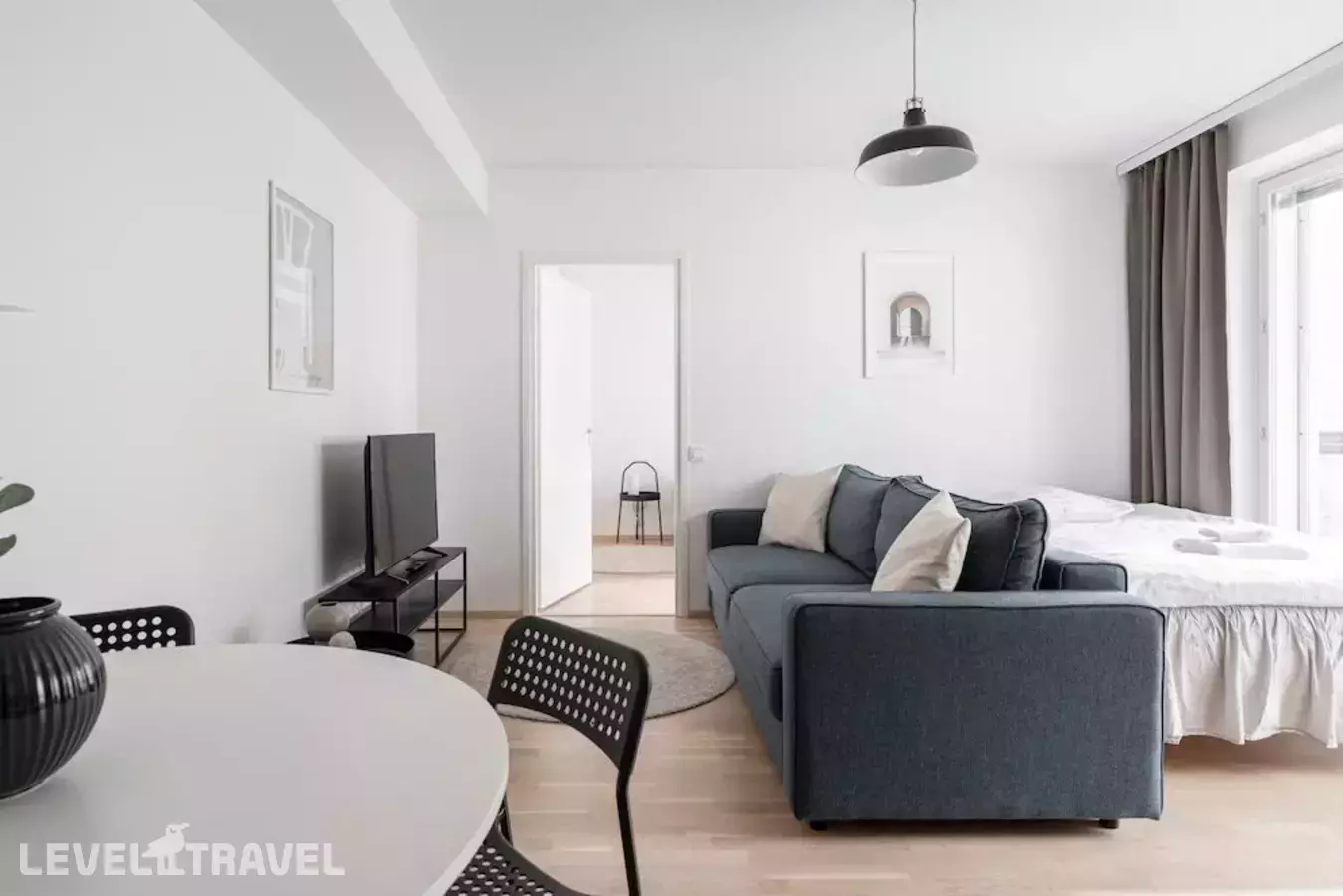 1br & Balcony Next To Railway Station In Downtown