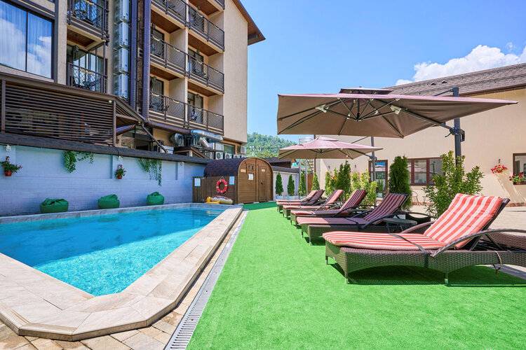 Astra De Rosa (Ex. Grand Way Skydorf)