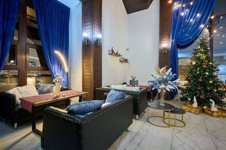 Astra De Rosa (Ex. Grand Way Skydorf)