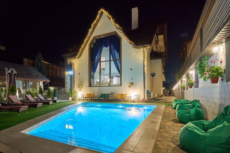 Astra De Rosa (Ex. Grand Way Skydorf)