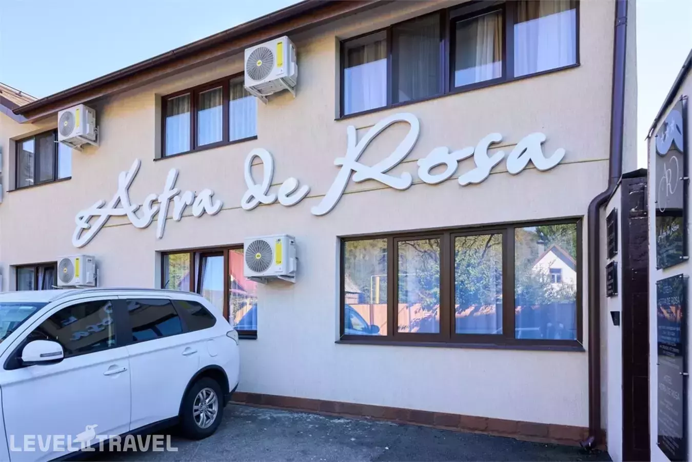 Astra De Rosa (Ex. Grand Way Skydorf)