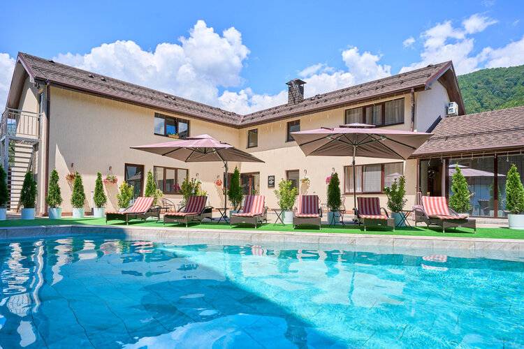 Astra De Rosa (Ex. Grand Way Skydorf)