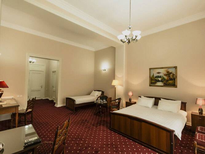Konstantin Hotel