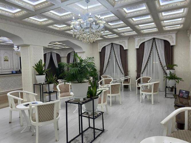 Ideal Hotel