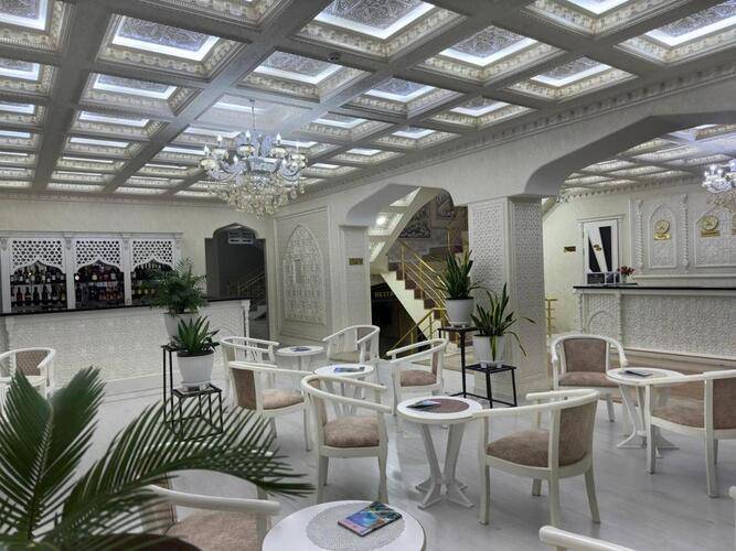 Ideal Hotel