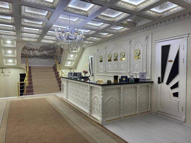 Ideal Hotel
