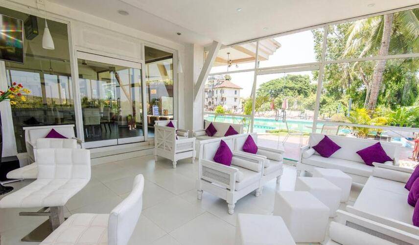 Golden Tulip Grand View Resort