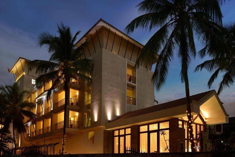 Golden Tulip Grand View Resort