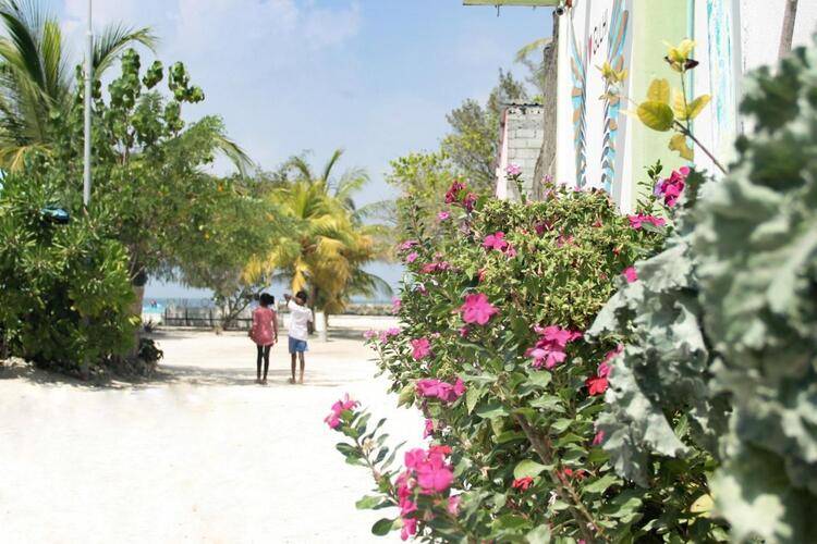 Beach Walk Inn Gulhi