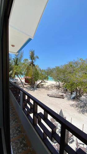 Beach Walk Inn Gulhi