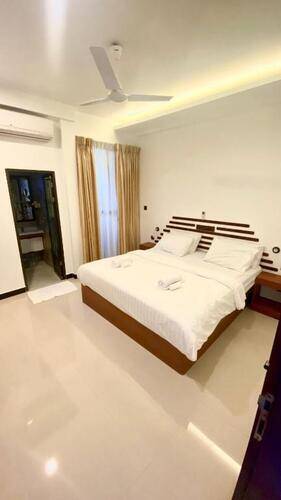 Beach Walk Inn Gulhi