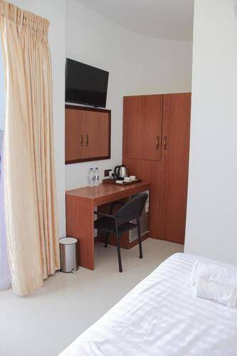 Beach Walk Inn Gulhi