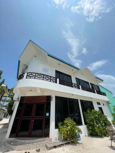 Beach Walk Inn Gulhi