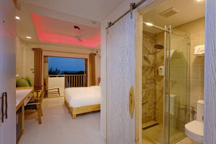 Luau Beach Inn Maldives