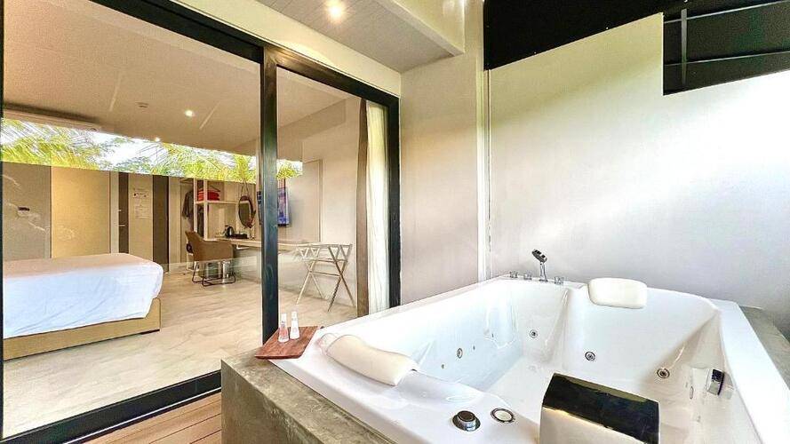 Tour De Phuket Hotel