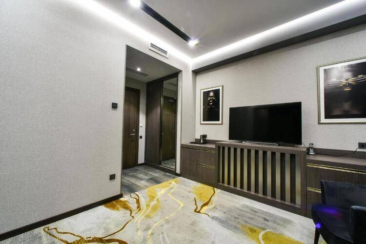 Bourbon Boutique Hotel