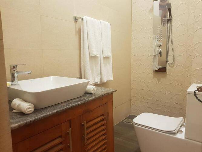 Pinnacle Boutique Villas