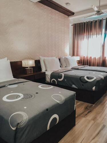 Pinnacle Boutique Villas