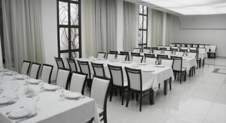 Aragast Hotel