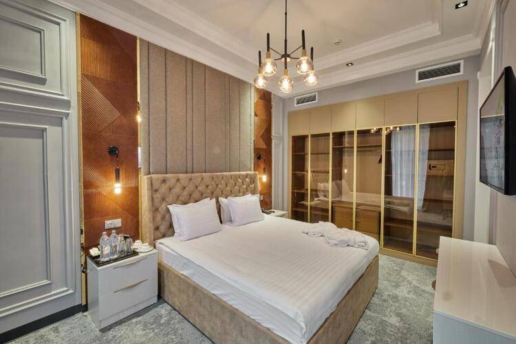 Continental Hotel