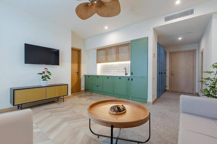 Miramar Luxury Residences