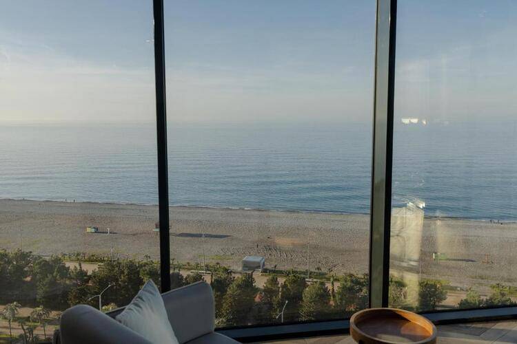 Miramar Luxury Residences