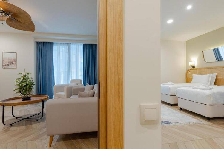 Miramar Luxury Residences