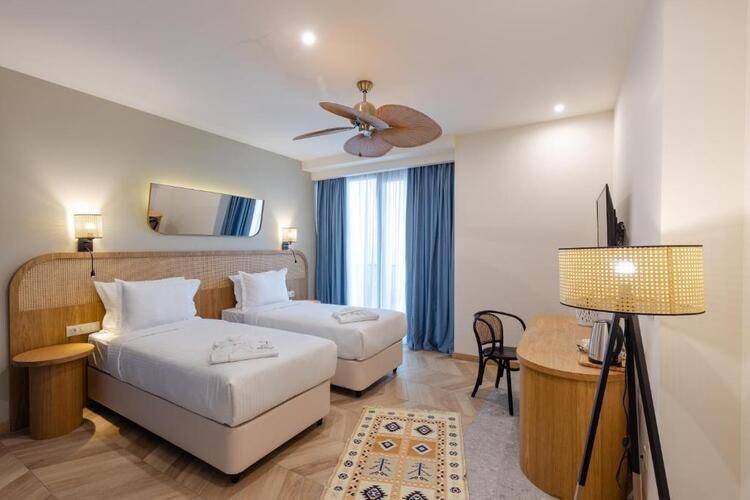 Miramar Luxury Residences