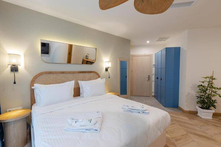 Miramar Luxury Residences