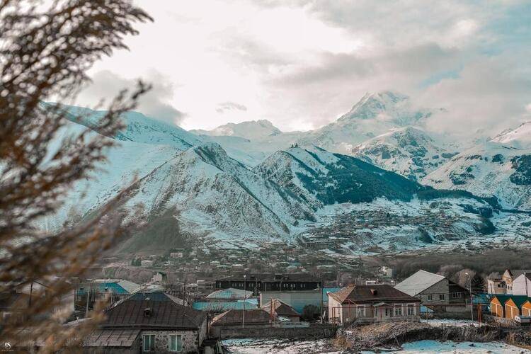 Alpine Lounge