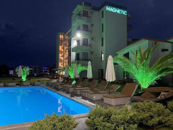 Magnetic Resort Ureki