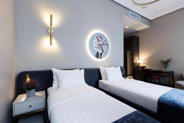 Helen Hotel