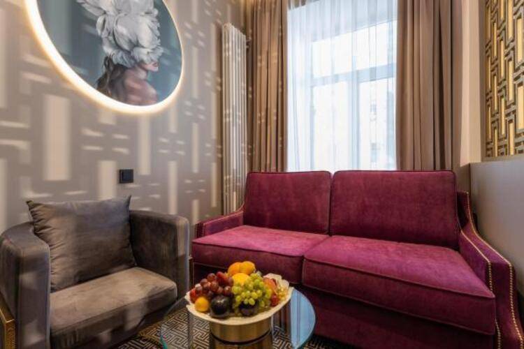 Helen Hotel