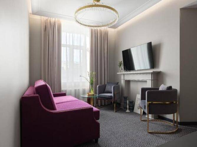 Helen Hotel