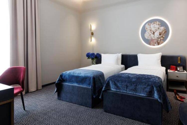 Helen Hotel