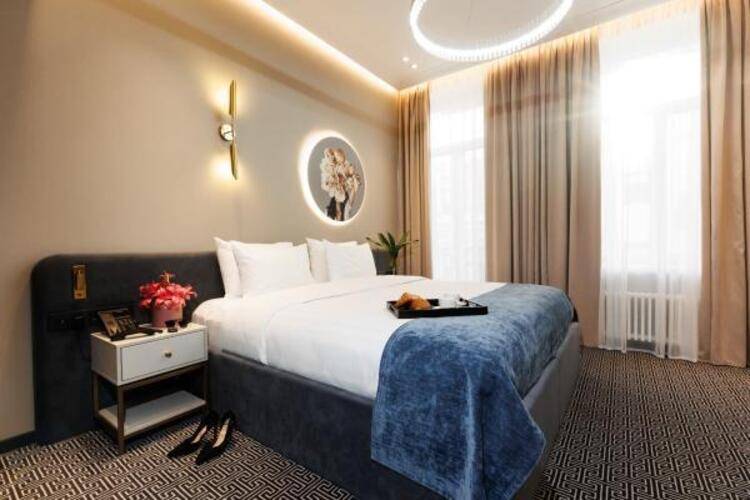 Helen Hotel
