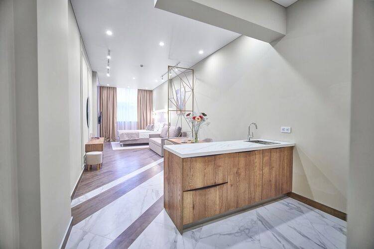 Mirror Light Residence