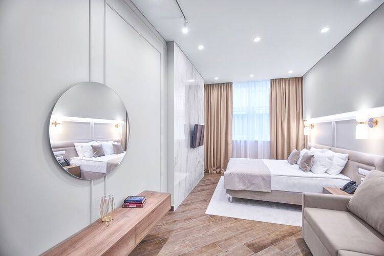 Mirror Light Residence