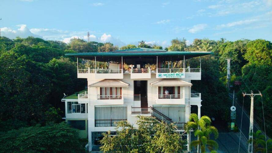 Hotel Mountrich Rumassala