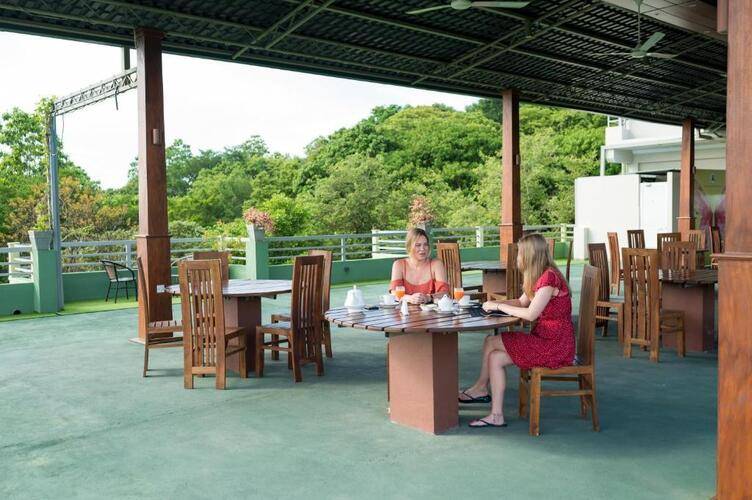 Hotel Mountrich Rumassala