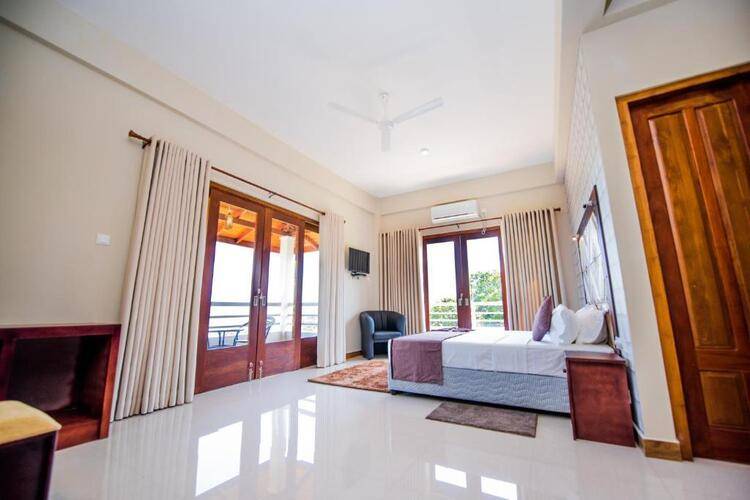 Hotel Mountrich Rumassala