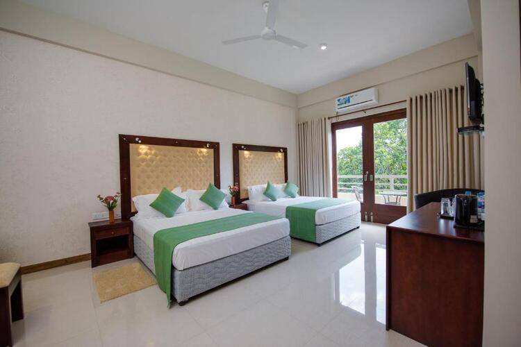 Hotel Mountrich Rumassala