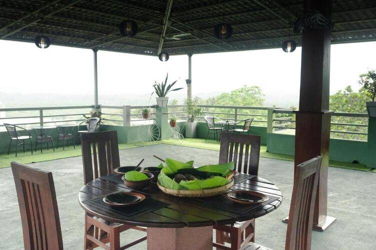 Hotel Mountrich Rumassala