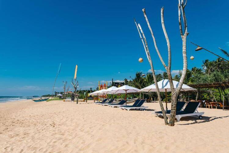 Amal Beach Hotel
