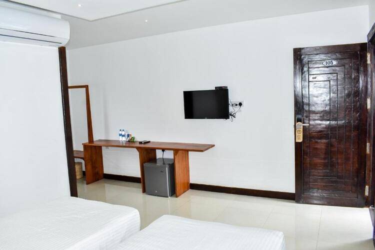 J7 Villaj Resort