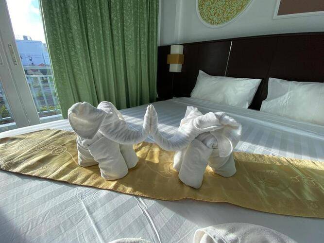 77 Patong Hotel & Spa