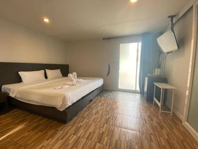 77 Patong Hotel & Spa