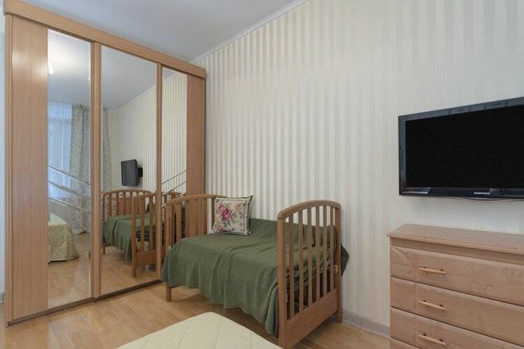 Апартаменты Квартира 2х Комнатая Напротив Ботанического Сада