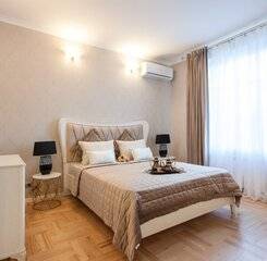 $item['hotel']['name']