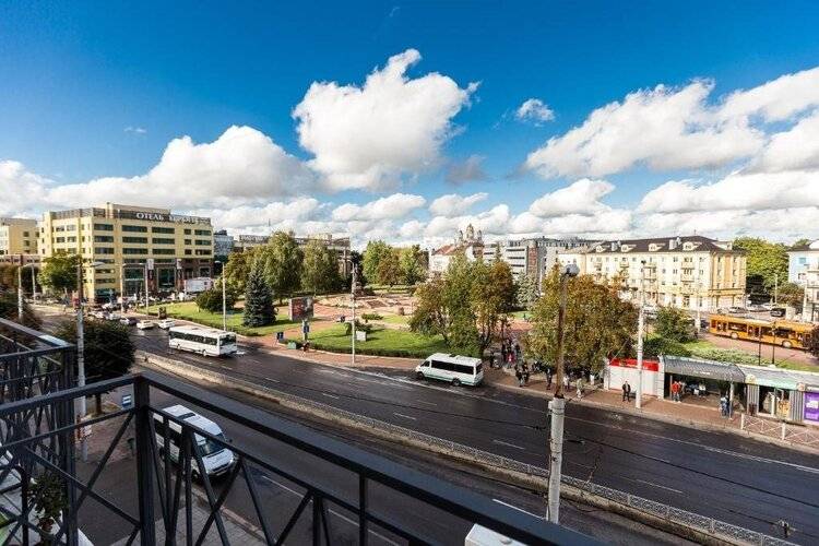 Апартаменты Двухкомнатные Центр, Площадь Победы, Театральная 15, Колибри#15